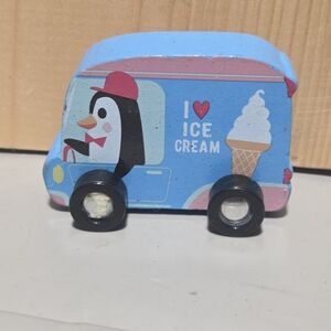 Target Bullseye's Playground Valentine's Day Wooden Penguin Blue Car Toy